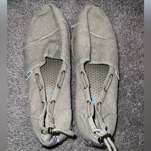 BOBs from Sketchers Chill Flex Slip-Ons - Picture 1 of 3